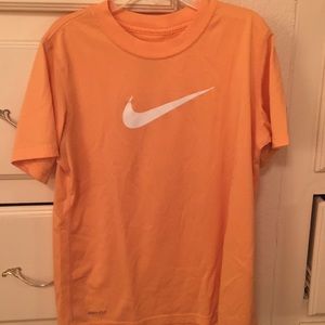 NIKE DRI-FIT ATHLETIC SHIRT YOUTH XS
